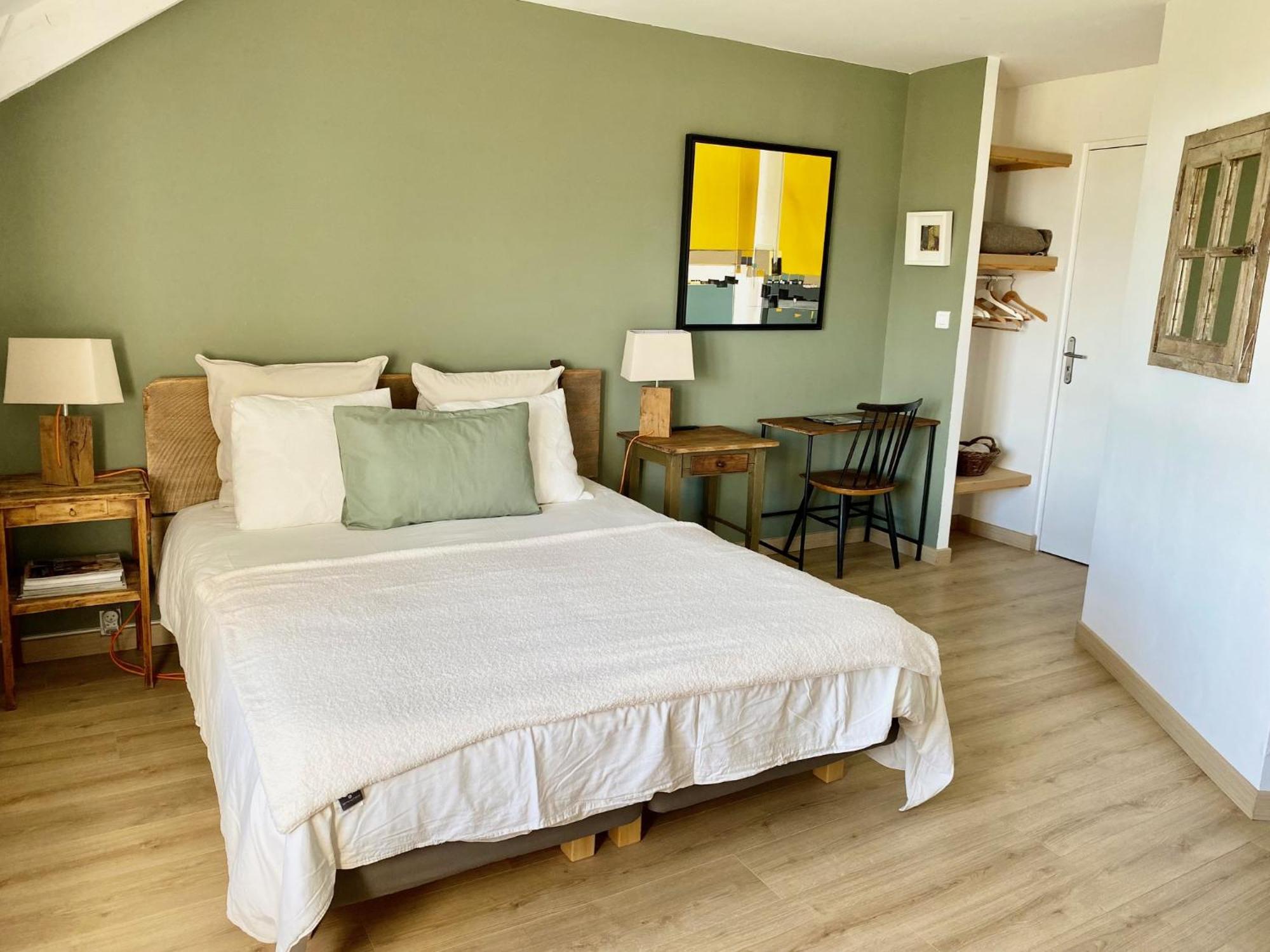 La Ligne Bed & Breakfast Angles-sur-l'Anglin ภายนอก รูปภาพ
