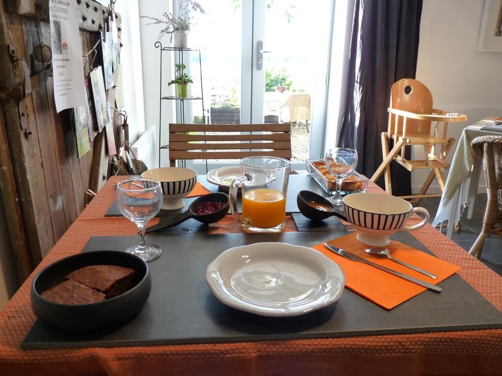 La Ligne Bed & Breakfast Angles-sur-l'Anglin ภายนอก รูปภาพ